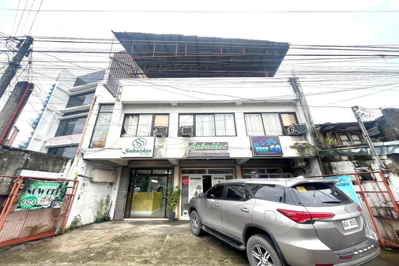 Oyo 910 Sabaidee Suites Mandaue Bagian luar foto