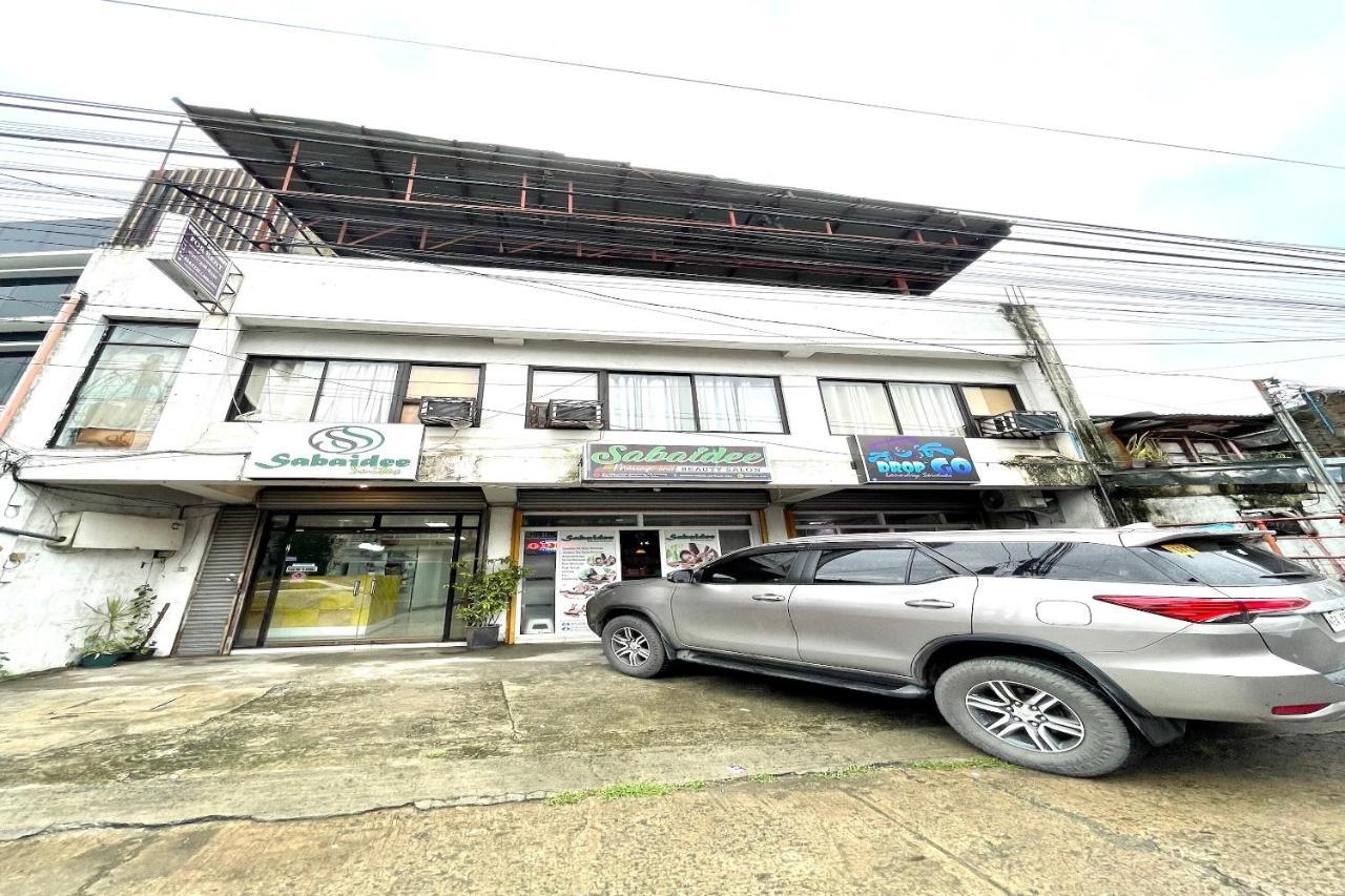 Oyo 910 Sabaidee Suites Mandaue Bagian luar foto